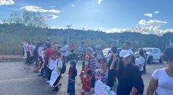 Protesta padres de familia