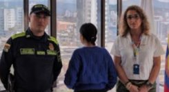 Condenan a mujer que prendió fuego a su pareja mientras dormía 