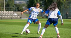 La selección juvenil femenina de Colombia espera realizar un buen partido y conseguir la clasificación a los cuartos de final.