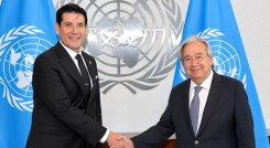 Mauricio-Gaona-y-António-Guterres. Foto: redes sociales.
