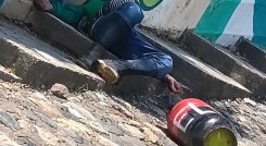 Una situación bastante simpática se presenta en el municipio de El Carmen donde una persona en estado de embriaguez retira un supuesto cilindro bomba.