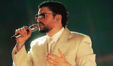 De cuidar un puesto a VIP: el regalo que llevó a un joven a ver a Bad Bunny