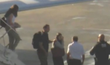 Flávio Bolsonaro llegó a Miami en un jet privado tras salir de Brasil