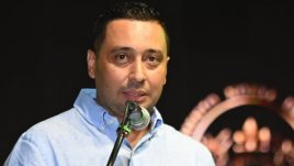 Carlos Dueñas