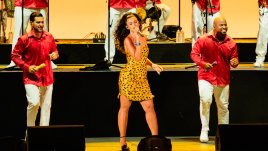 El Grupo Niche y Nathy Peluso