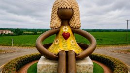 La Muñeca Abrazadora será el símbolo de resiliencia para familiares de víctimas de la desaparición forzada./Foto: cortesía