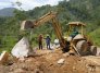 Los mismos campesinos se integraron al proyecto y trabajan en pos de una mejor vía/Foto: Cortesía
