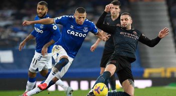 Un difícil partido tiene el Everton contra el Liverpool.