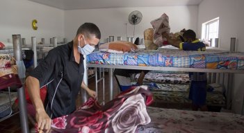 Actualmente hay más de 40 personas en proceso de rehabilitación. Algunos llevan más de 5 meses sin consumir drogas. / Foto: Luis Alfredo Estévez/ La Opinión 