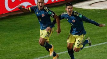Radamel Falcao y James Rodríguez en las Eliminatorias 2022. 