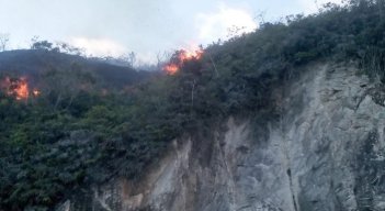 Organismos de socorro alertan sobre los efectos de los incendios forestales en esta zona del país. / Foto: Cortesía