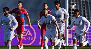 Karim Benzema, delantero del Real Madrid, gran figura en el partido.