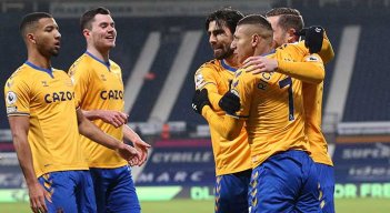 El Everton de Inglaterra sigue en la pelea por un lugar en la Champions