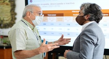 El alcalde de Cúcuta, Jairo Yáñez y el director del DANE, Juan Daniel Oviedo. Foto Cortesía