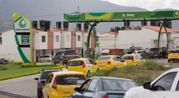 estaciones de gasolina