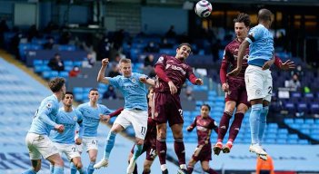 El Leeds United dio la sorrpresa en la Liga Premier este sábado