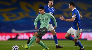 James Rodríguez actuó hoy con el Everton frente al Brighton