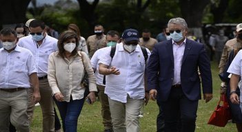 Minutos antes de radicar la reforma tributaria, Duque insiste en su aprobación./FOTO: Colprensa