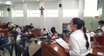 La directora de Planeación Municipal, Margarita Contreras, respondió ante el Concejo las preguntas que le formularon sobre el proceso de estratificación. / Foto Juan Pablo Cohen /La Opinión