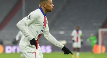 Kylian Mbappé marcó un doblete en la victoria del PSG ante el Bayern Múnich 2-3,