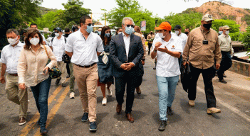 El presidente Duque dijo, en El Zulia, que la materialización del nuevo puente Mariano Ospina Pérez generará oportunidades para los micro y pequeños negocios que están en la zona. / Foto cortesía para La Opinión
