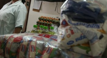 El 59% de los encuestados manifestó que recibió asistencia alimentaria del banco de alimentos local para poder acceder a alimentos. / Foto: Colprensa