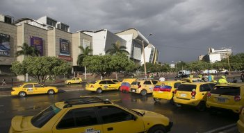 Los taxistas se manifestaron de manera pacífica. / Cortesía/ La Opinión 