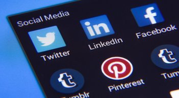 Redes sociales.