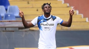 El vallecaucano Duván Zapata es una de las figuras del Atalanta. / Foto: AFP