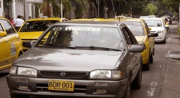 Hasta el miércoles estará vigente el descuento del 15 por ciento por pronto pago del impuesto de automotores. / Foto Archivo