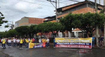 El sector de la moda y lavandería salió a protestas para pedir que no hayan más bloqueos en las vías./Foto: La Opinión