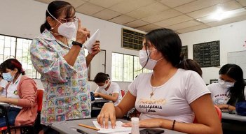 Los estudiantes deberán cumplir con todos los protocolos de bioseguridad. / Cortesía/ La Opinión 