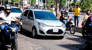Vehículo extranjeros en Cúcuta.