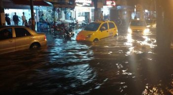 Cada vez que llueve, los barrios Zulima y Guaimaral se convierten en los protagonistas de las inundaciones.  / Cortesía/ La Opinión 
