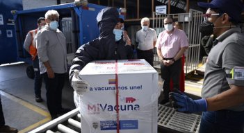 Más de un millón de dosis han llegado al departamento desde febrero de este año, cuando llegó el primer cargamento (foto). Foto: archivo/La Opinión