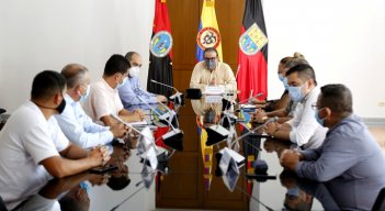 Gobernador asume compromiso de gas domiciliario en San Calixto, Villa Caro y El Carmen.jpg