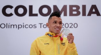 Mosquera : “sentí y viví en el podio algo que soñé y trabajé durante años” 