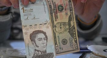 Por la escasez de billetes y la pérdida de su poder adquisitivo, casi la totalidad de las transacciones en Venezuela ya se realiza de manera electrónica