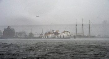 La tormenta tropical Henri se estrelló contra Rhode Island en la costa este de EE. UU./AFP