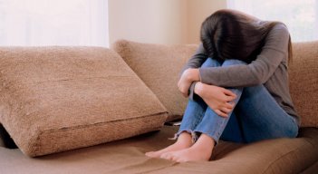 Atención con suicidios.