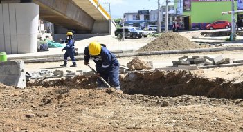 Con el objetivo de entregar la obra el próximo mes, avanzan los trabajos de terminación. / Jorge Gutiérrez/ La Opinión
