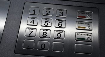 Hay que verificar la condición del teclado.