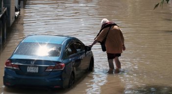 Las autoridades atribuyeron al cambio climático los huracanes,tormentas y lluvias de los últimos días en Nueva York y sus alrededores./ Foto: AFP