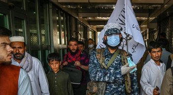 Estados Unidos invadió Afganistán y derrocó al primer gobierno talibán en 2001 tras los atentados del 11 de septiembre conducidos por Al Qaida, que era protegido en ese país. / Foto: AFP