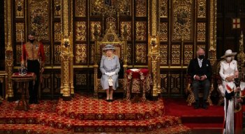 En duda la salud de la reina Isabel II