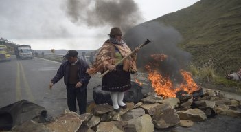 El poderoso movimiento indígena de Ecuador cerró algunas vías. / AFP