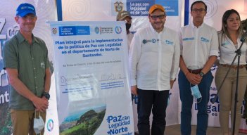 Firma del Acuerdo por parte del Gobierno Nacional y el gobernador
