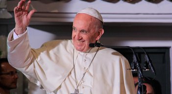 ‘Dios no habita en lugares asépticos y tranquilos, lejos de la realidad’, Papa Francisco 