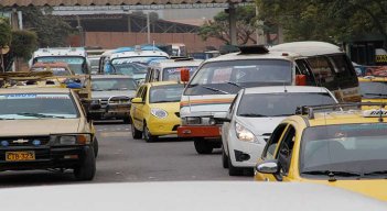 Alcaldía combate el transporte pirata./Foto Archivo