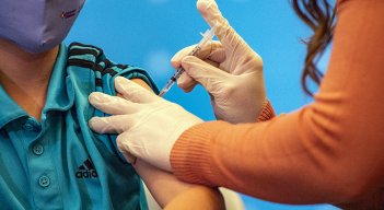 Alemania se enfrenta a una pandemia "masiva" de no vacunados